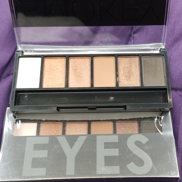 Unopened Focallure Eyeshadow Palette #3 - Picture 3 of 4